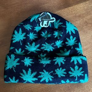 New League Unisex Leaf Print Hat. NWT